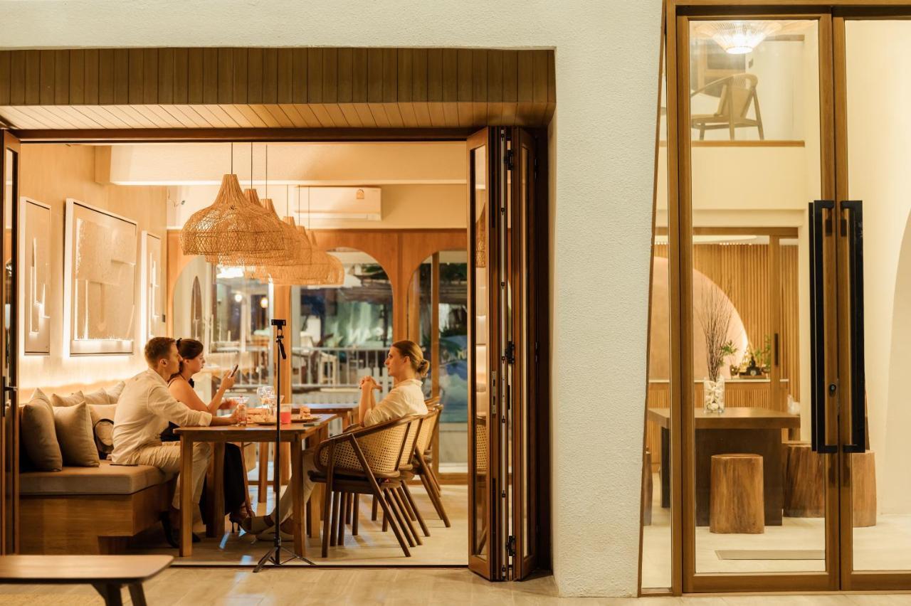 Tasana Bar And Luxury Resort Ko Lan Buitenkant foto