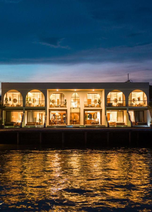 Tasana Bar And Luxury Resort Ko Lan Buitenkant foto