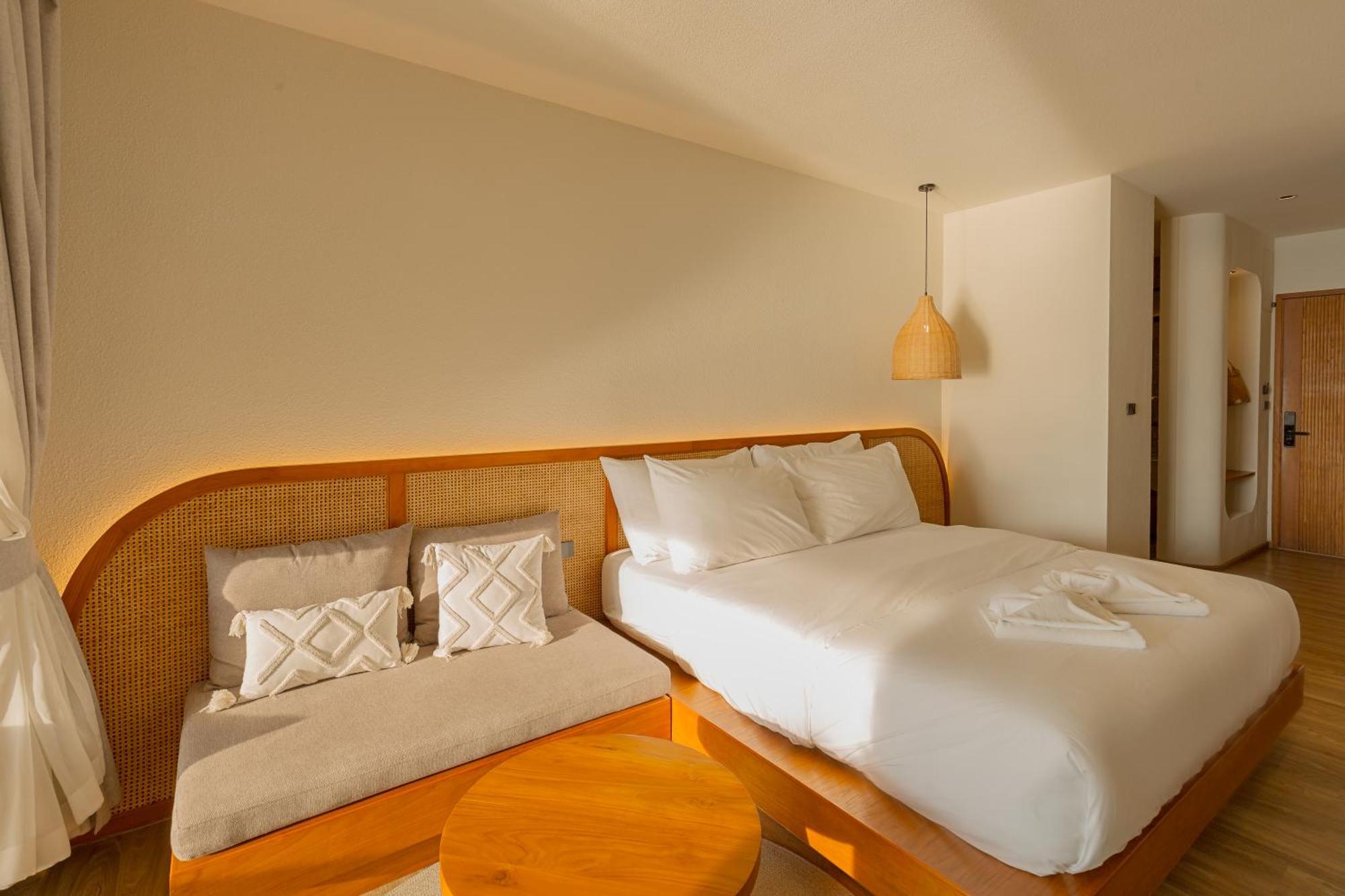 Tasana Bar And Luxury Resort Ko Lan Buitenkant foto
