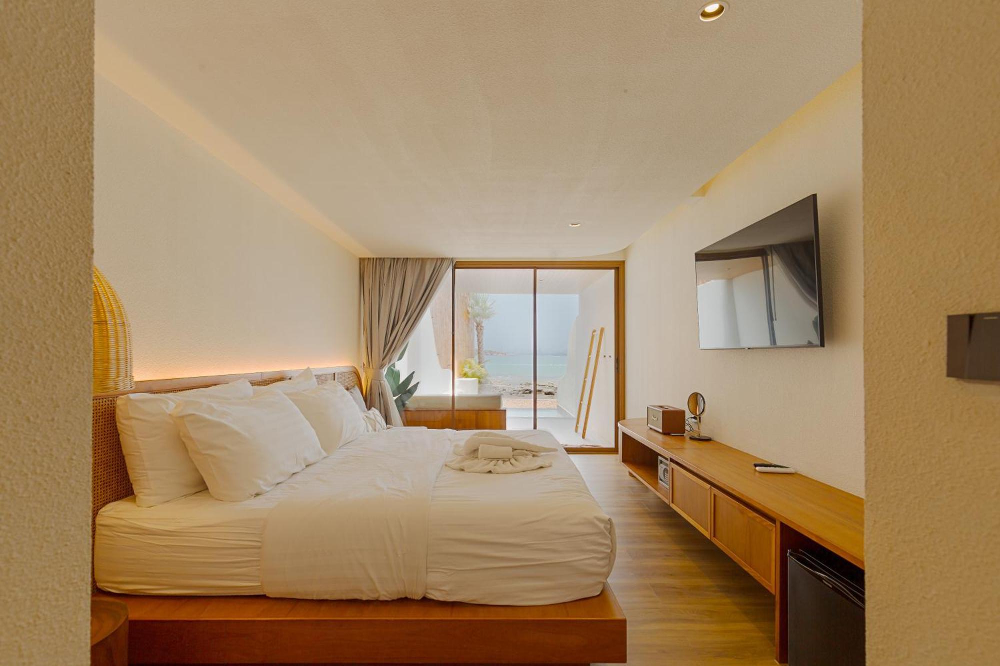Tasana Bar And Luxury Resort Ko Lan Buitenkant foto